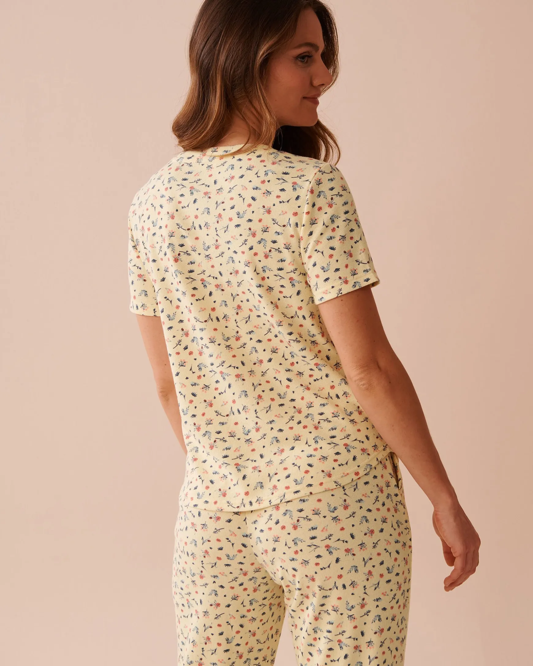 Ditsy Floral Print Ribbed T-shirt