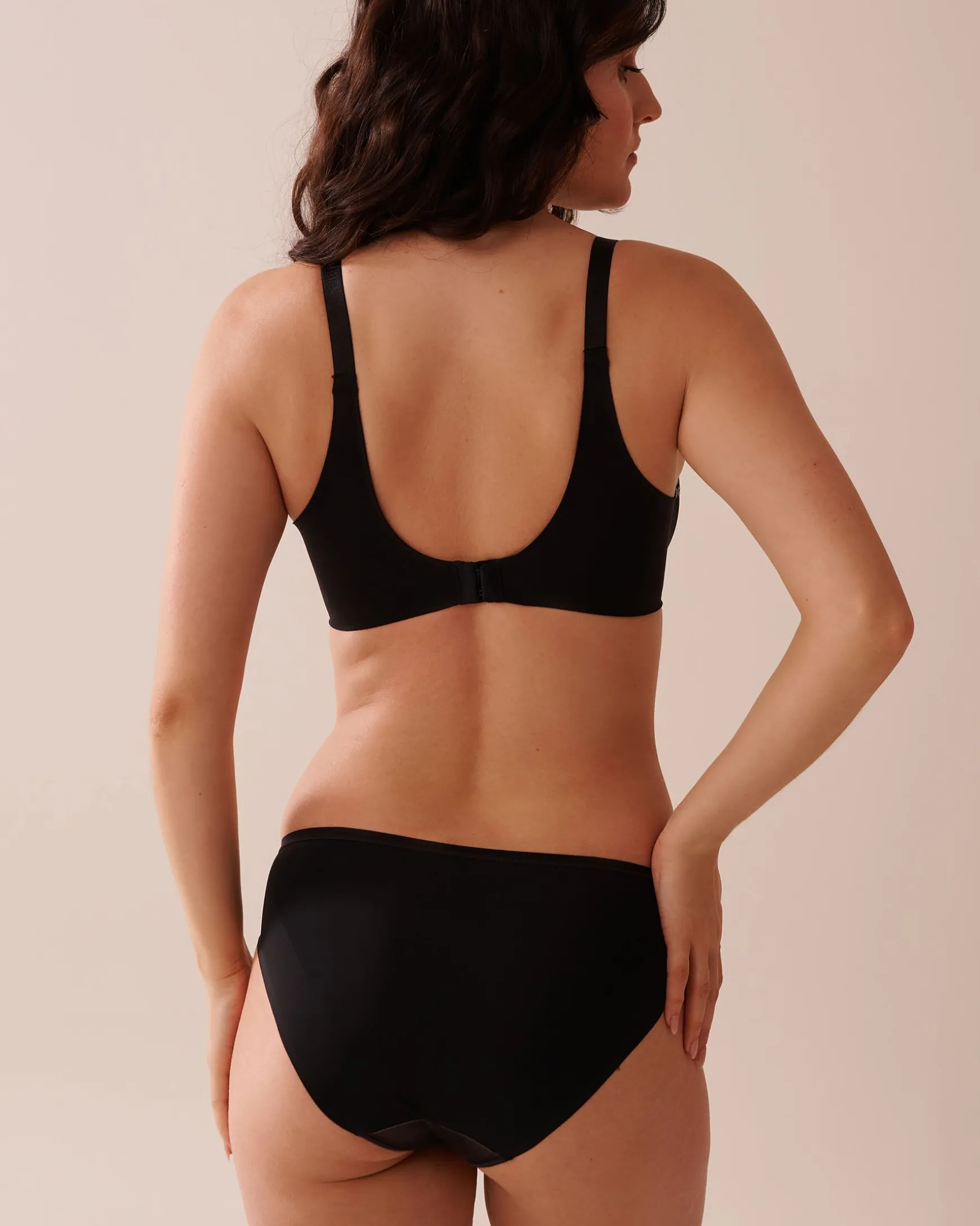 Lightly Lined Sleek Back Bra