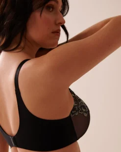 Lightly Lined Sleek Back Bra